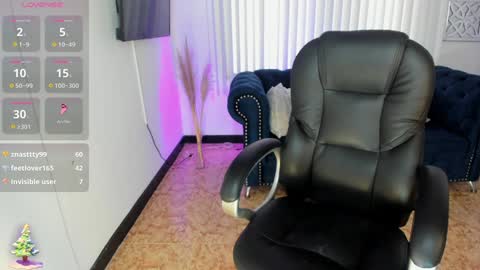 Naomi Campbell online show from 12-20-24, 03:42