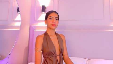 Naomi Klarc online show from 11-13-25, 03:49