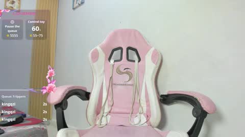 naomis_35 online show from 03-12-26, 09:10