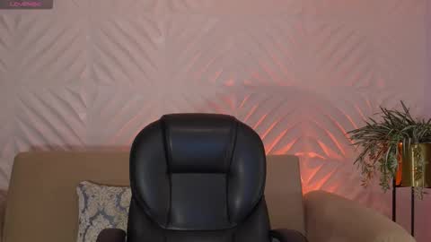 Naomi online show from 03-18-26, 02:31