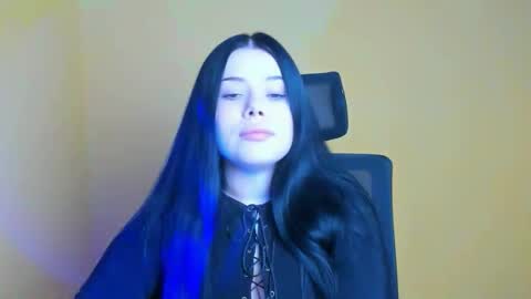 Naomi online show from 10-02-25, 01:40