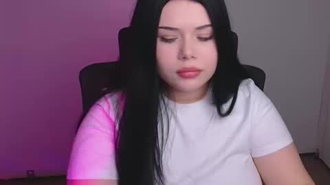 Naomi online show from 11-04-25, 06:51