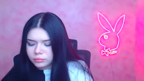 Naomi online show from 12-17-25, 06:36