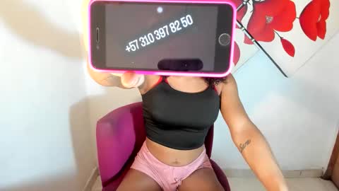 Snapshot of naomiwildburn chatting on 02-08-26, 01:36 naomiwildburn online show from 02-08-26, 01:36