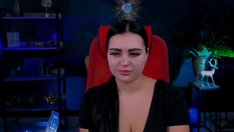 naomiwilsons online show from 11-21-25, 08:46