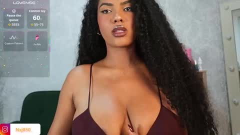 Naomi     online show from 03-12-26, 02:50