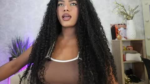 Naomi     online show from 05-17-26, 12:45