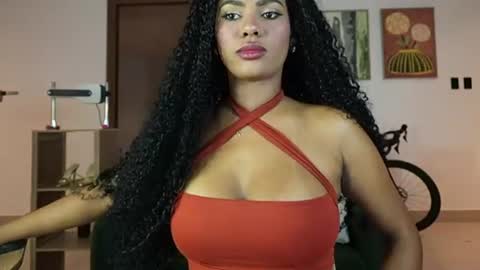 Snapshot of naomixjones1 chatting on 06-26-26, 01:43 Naomi online show from 06-26-26, 01:43