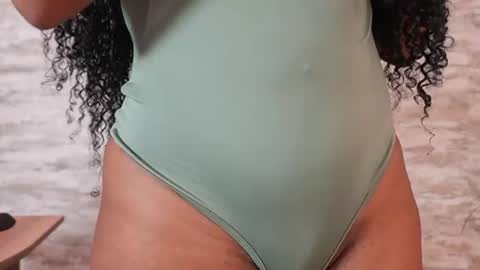 Snapshot of naomixjones1 chatting on 07-24-26, 04:32 Naomi online show from 07-24-26, 04:32