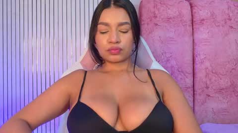 Naomy  online show from 05-31-26, 06:20