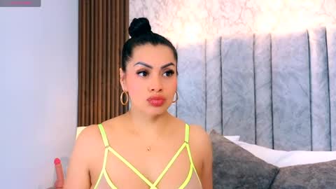 Naomy Smith online show from 04-17-26, 11:35