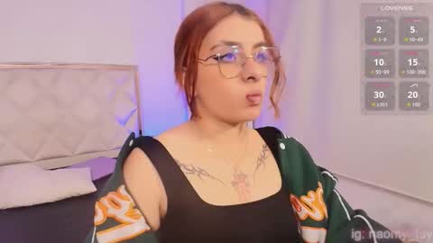 Naomy  online show from 10-27-25, 03:10