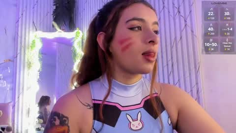 Naomy  online show from 04-25-26, 03:42