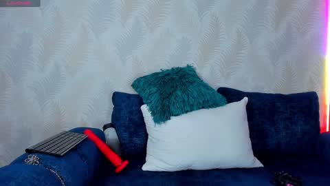 Naomy Cole online show from 01-26-25, 12:16