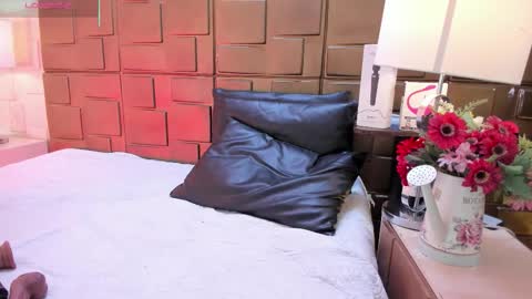 nao online show from 09-28-25, 01:27