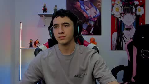 Snapshot of naranjo_seb chatting on 12-10-24, 07:58 sebastian online show from 12-10-24, 07:58