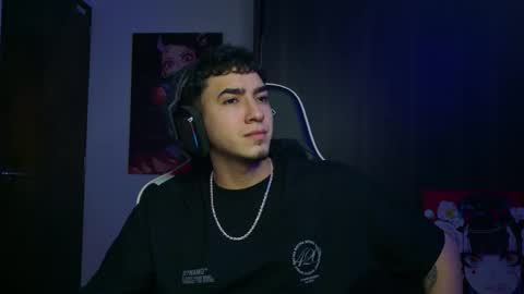 Snapshot of naranjo_seb chatting on 11-20-25, 03:28 sebastian online show from 11-20-25, 03:28