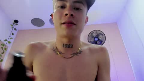 Nascary Fox online show from 11-25-25, 08:20