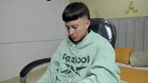 Nascary Fox online show from 01-16-26, 05:11