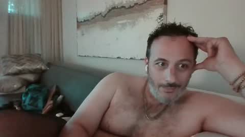 nassobout online show from 06-18-26, 12:11