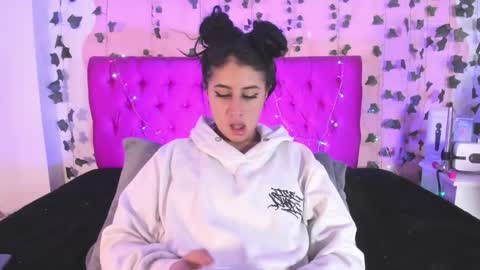 Maira online show from 12-17-25, 05:02