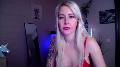 Snapshot of nastasya_cute chatting on 12-05-24, 01:58 Nastya online show from 12-05-24, 01:58