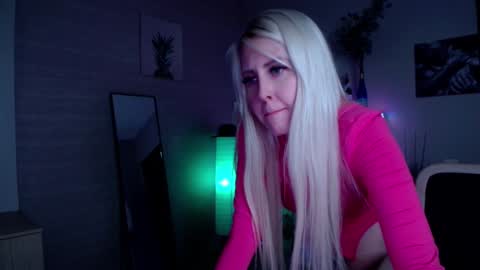 Snapshot of nastasya_cute chatting on 12-07-24, 01:47 Nastya online show from 12-07-24, 01:47