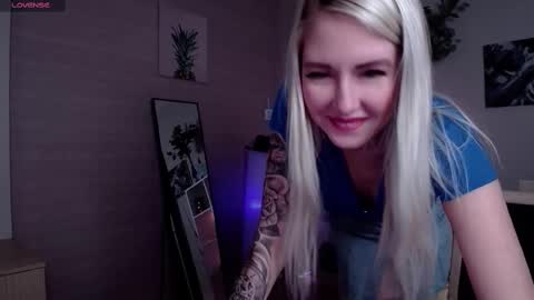 Snapshot of nastasya_cute chatting on 03-11-25, 01:48 Nastya online show from 03-11-25, 01:48