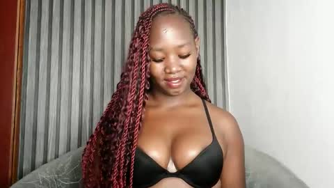 Tessy online show from 05-12-26, 12:08