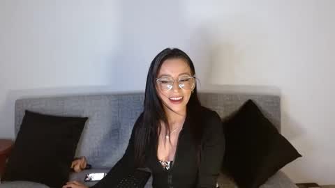 Snapshot of nat4youlove chatting on 01-12-25, 10:01 nathalia online show from 01-12-25, 10:01