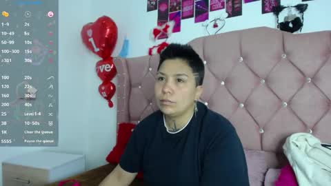 nat_evans8 online show from 06-07-26, 02:16