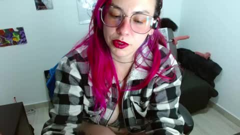 Nat online show from 04-21-26, 01:42