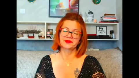 Snapshot of natali3855 chatting on 08-07-26, 04:25 Natali online show from 08-07-26, 04:25