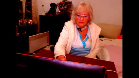 natali online show from 12-14-24, 03:40
