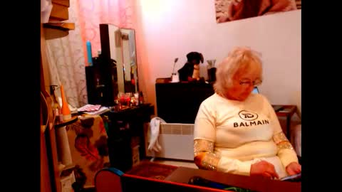 natali online show from 02-19-25, 08:55