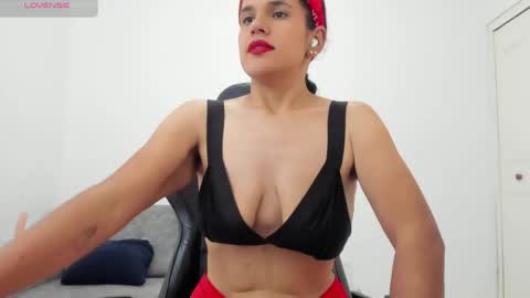 Nathalia online show from 05-22-26, 06:02