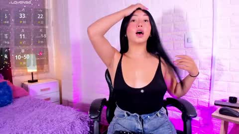 Snapshot of natalia_kiss01 chatting on 05-08-26, 07:08 Natalia Kiss online show from 05-08-26, 07:08