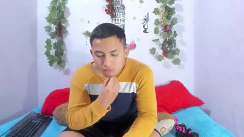 nataliaandjulliam online show from 02-15-26, 06:54