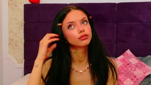 nataliacroft online show from 04-05-26, 02:14