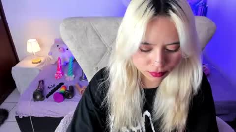 Snapshot of nataliahenao_69 chatting on 07-22-26, 05:32 Nataliua Henao online show from 07-22-26, 05:32