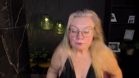 NataliCloud online show from 11-30-25, 01:04