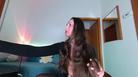 Natalie online show from 09-26-25, 01:59