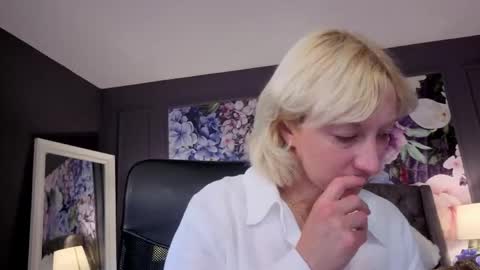 Natalie online show from 06-08-26, 05:08