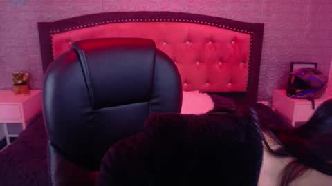 natalie  online show from 02-12-26, 03:23