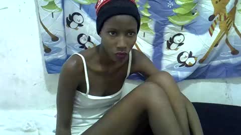 Snapshot of natalih chatting on 12-18-24, 11:02 natalih online show from 12-18-24, 11:02