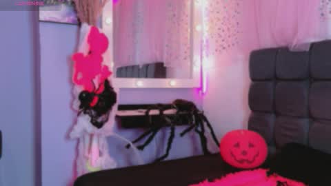 natalliapradas online show from 10-27-25, 05:06