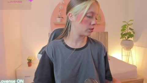 Nataly online show from 05-21-26, 02:18