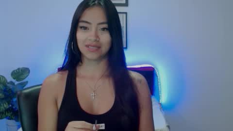 Nataly Escobar online show from 03-11-26, 02:34