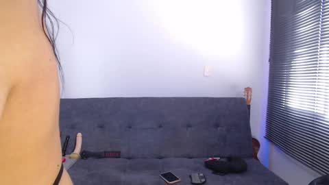   online show from 04-25-26, 05:43