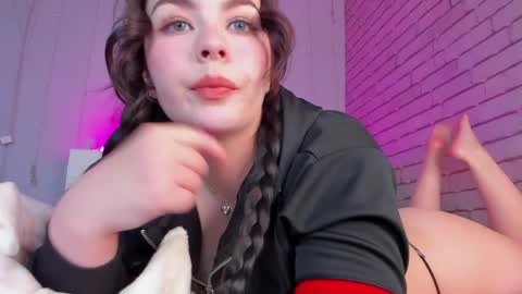 Snapshot of natalyhayes chatting on 05-26-26, 11:50 Nataly online show from 05-26-26, 11:50